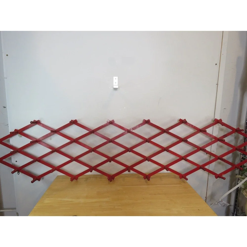 49 RED Vintage Wooden Accordion Peg Rack Wall Mount Hanger Expandable RARE